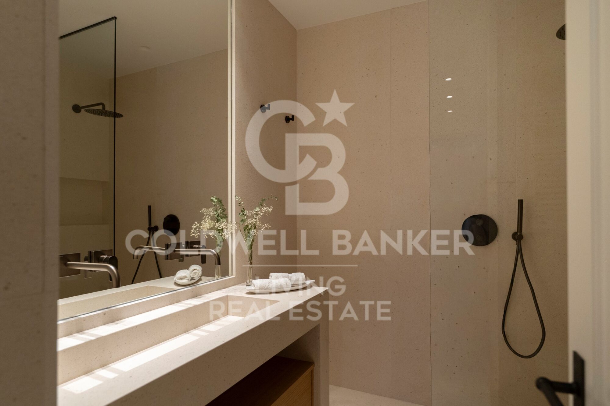 Flat 4 Bedrooms Sale Madrid