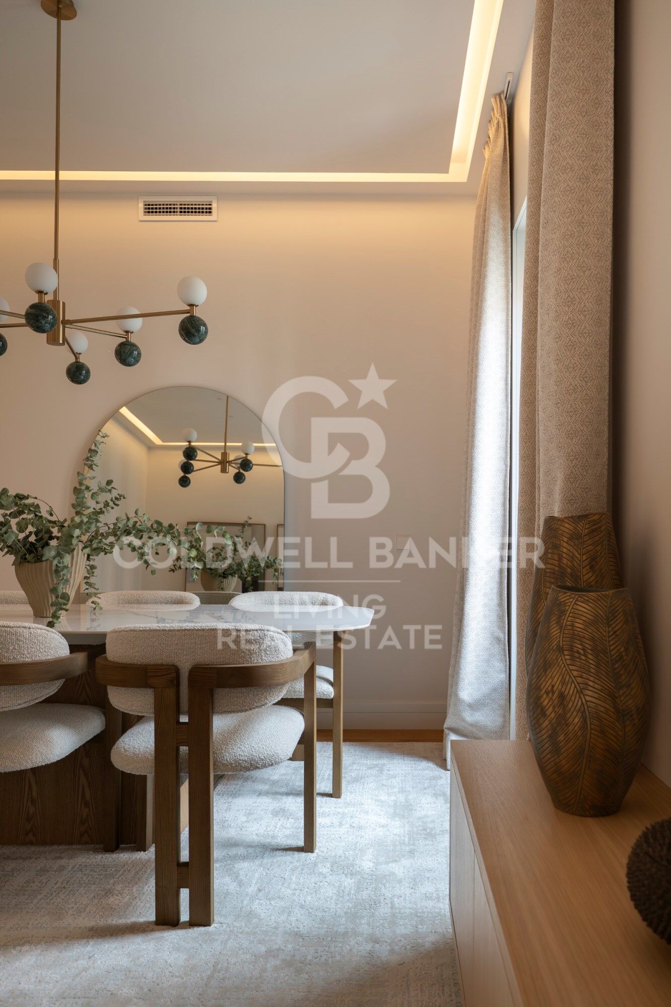 Flat 4 Bedrooms Sale Madrid