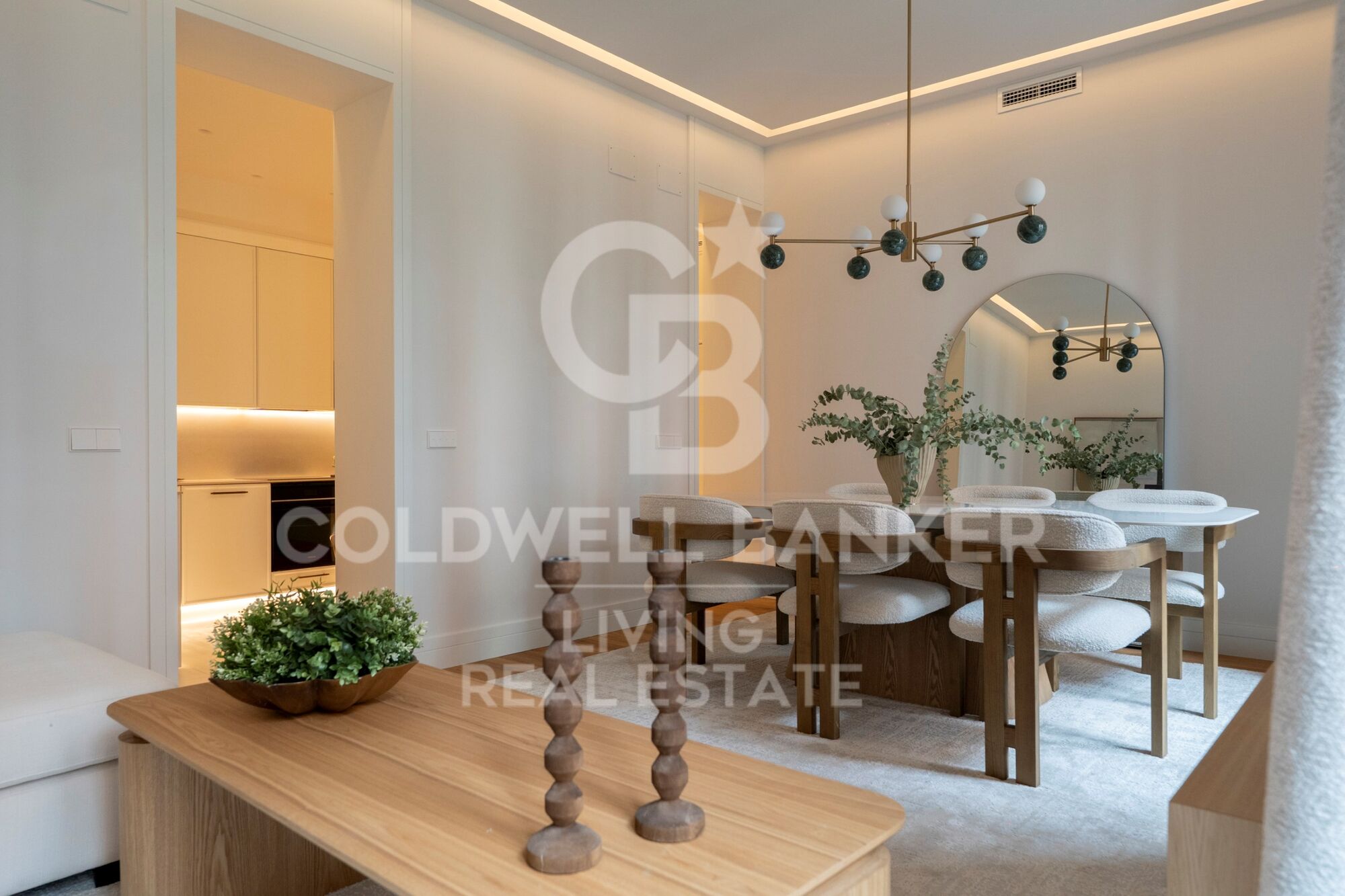 Flat 4 Bedrooms Sale Madrid