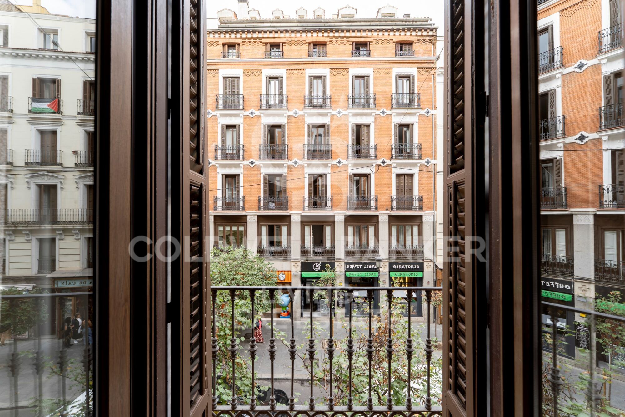 Flat 4 Bedrooms Sale Madrid