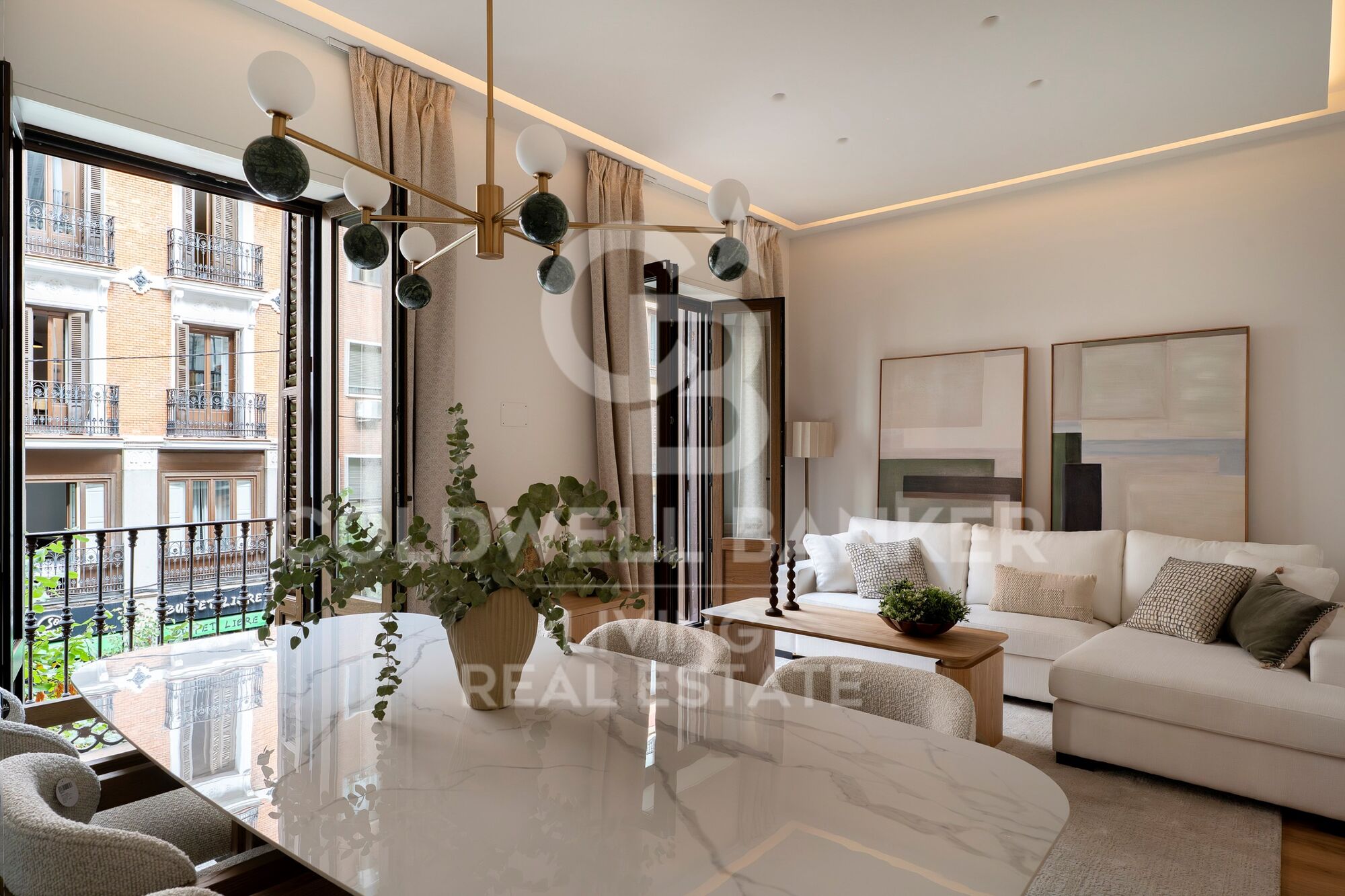 Flat 4 Bedrooms Sale Madrid