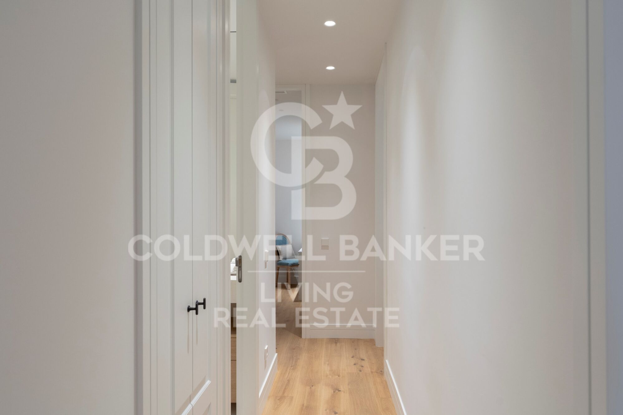 Flat 4 Bedrooms Sale Madrid