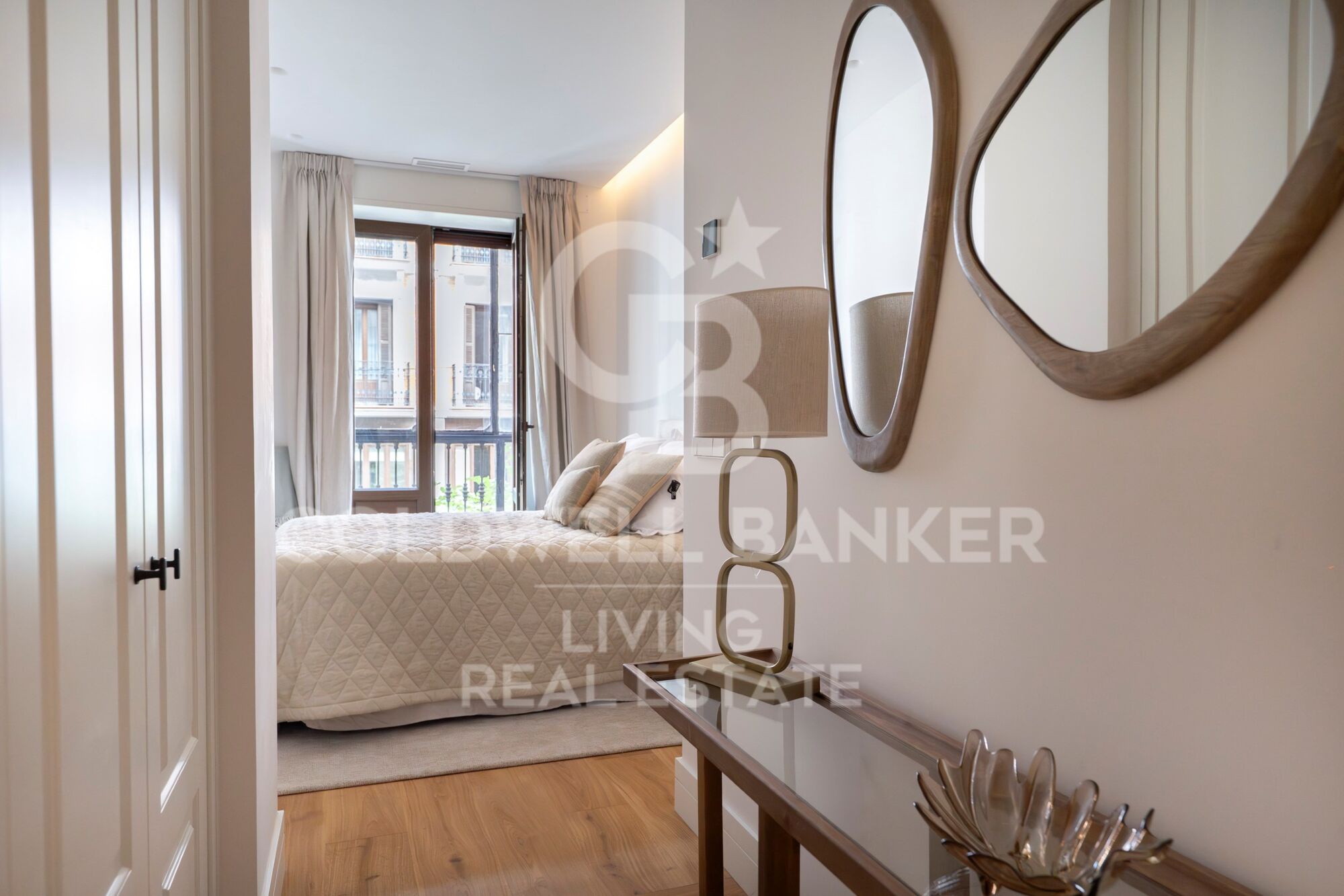 Flat 4 Bedrooms Sale Madrid