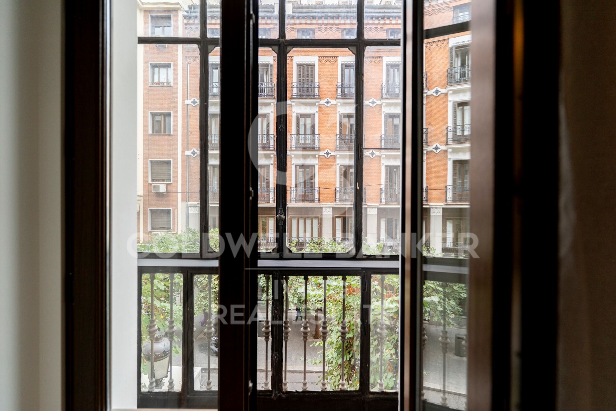 Flat 4 Bedrooms Sale Madrid