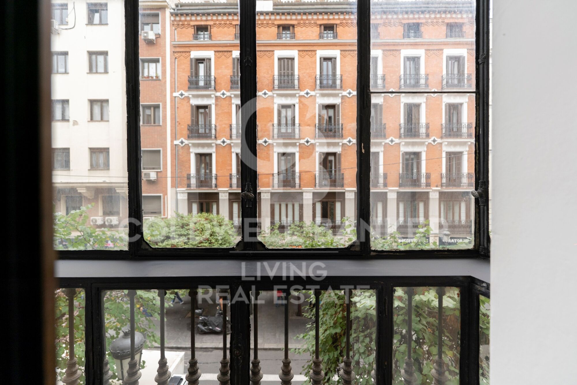 Flat 4 Bedrooms Sale Madrid