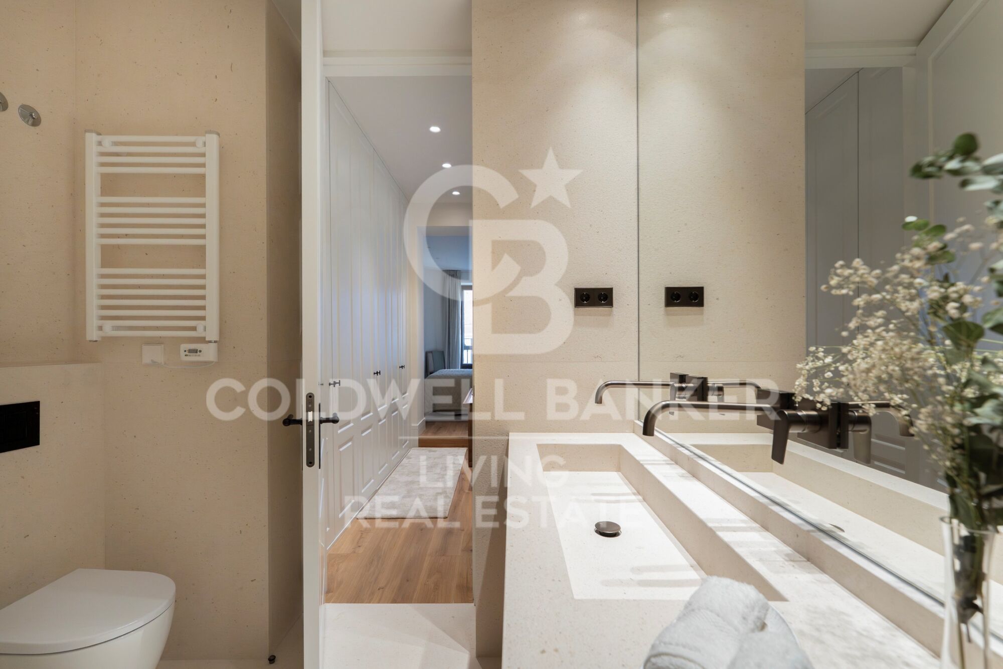 Flat 4 Bedrooms Sale Madrid