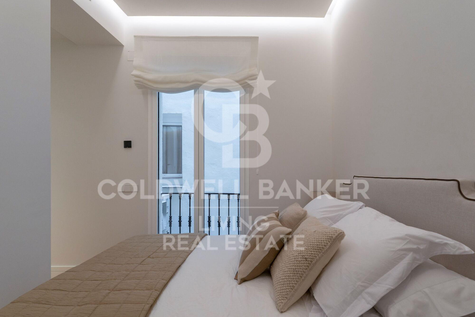 Flat 4 Bedrooms Sale Madrid