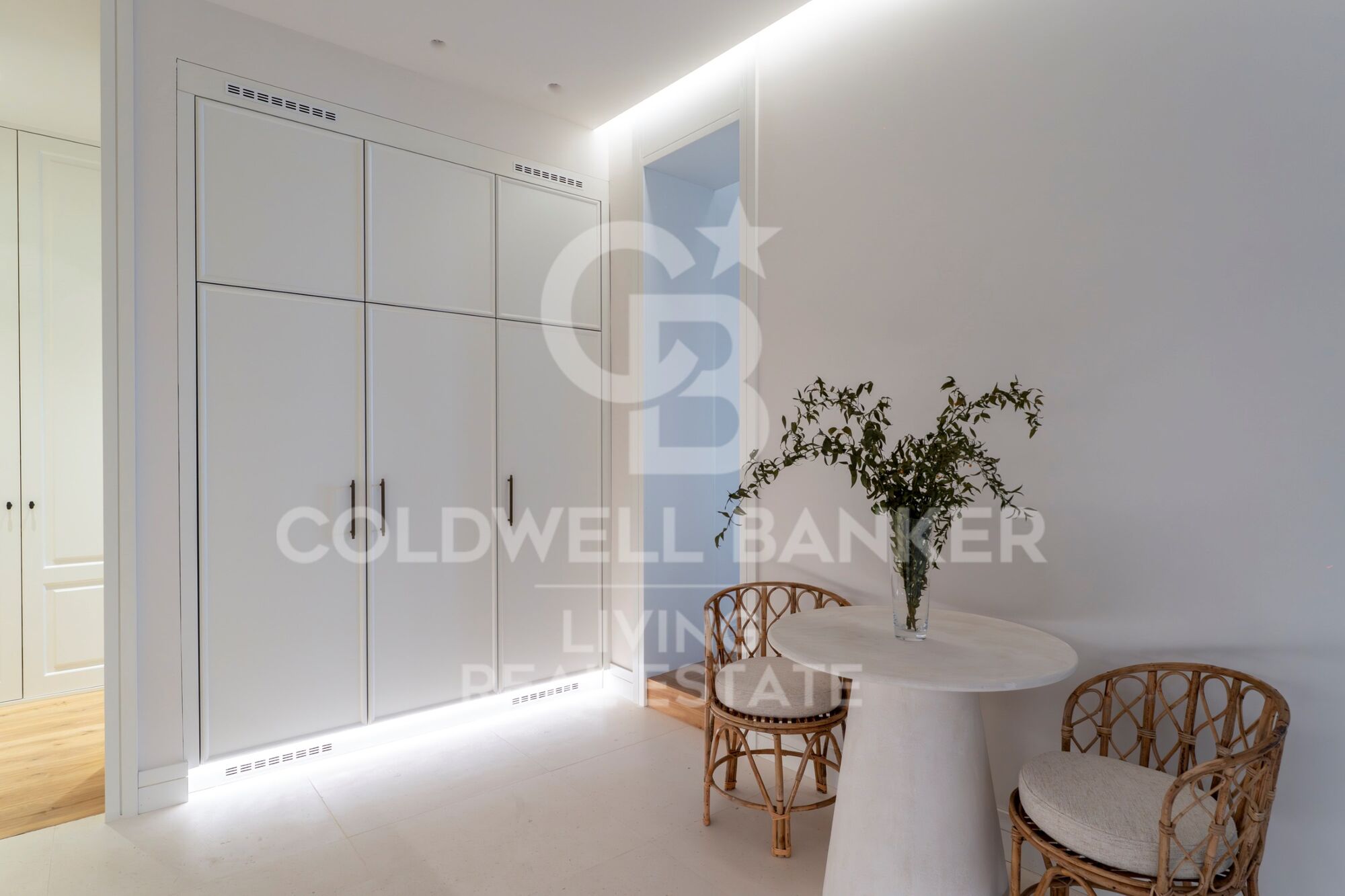 Flat 4 Bedrooms Sale Madrid