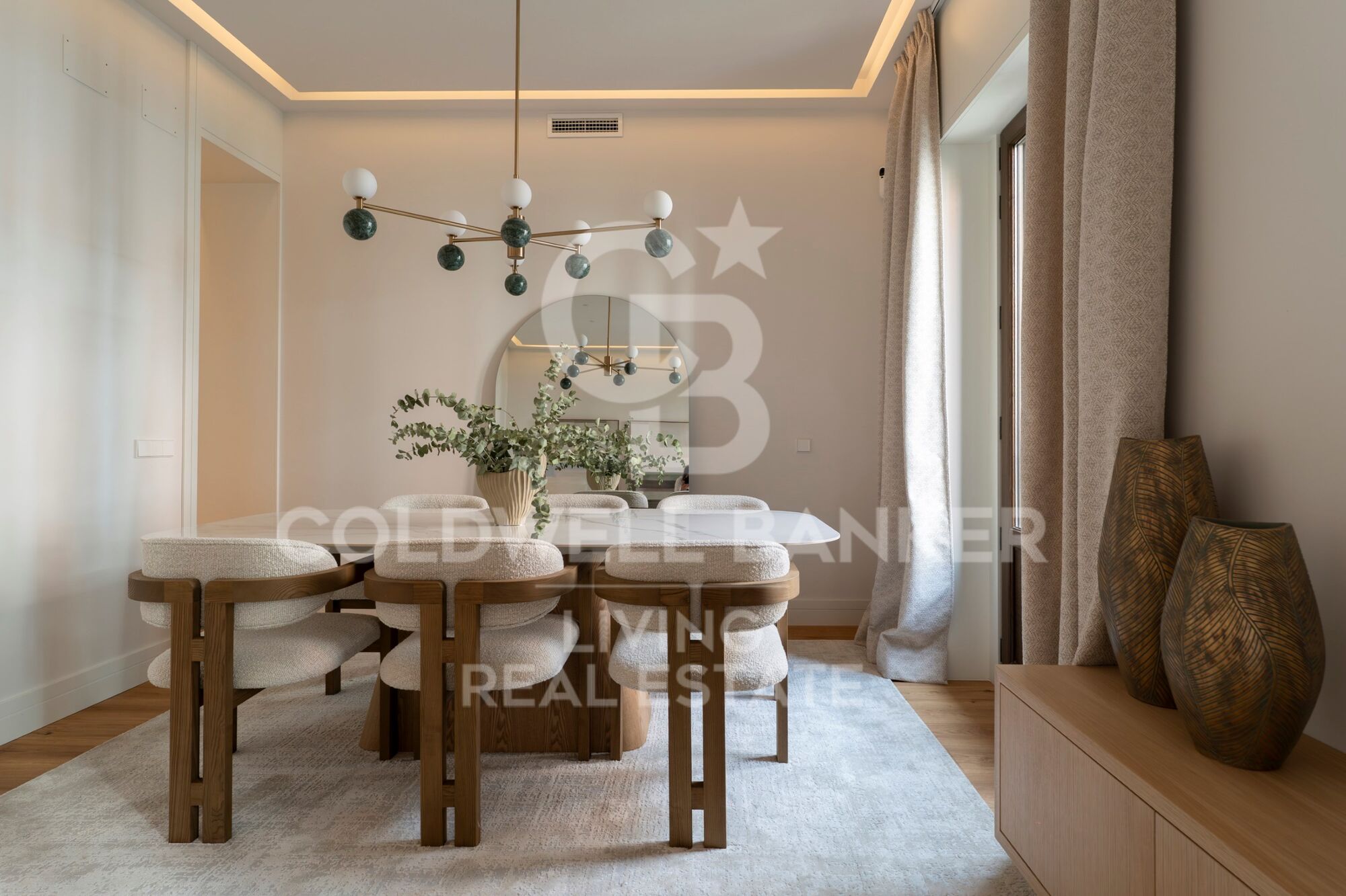 Flat 4 Bedrooms Sale Madrid