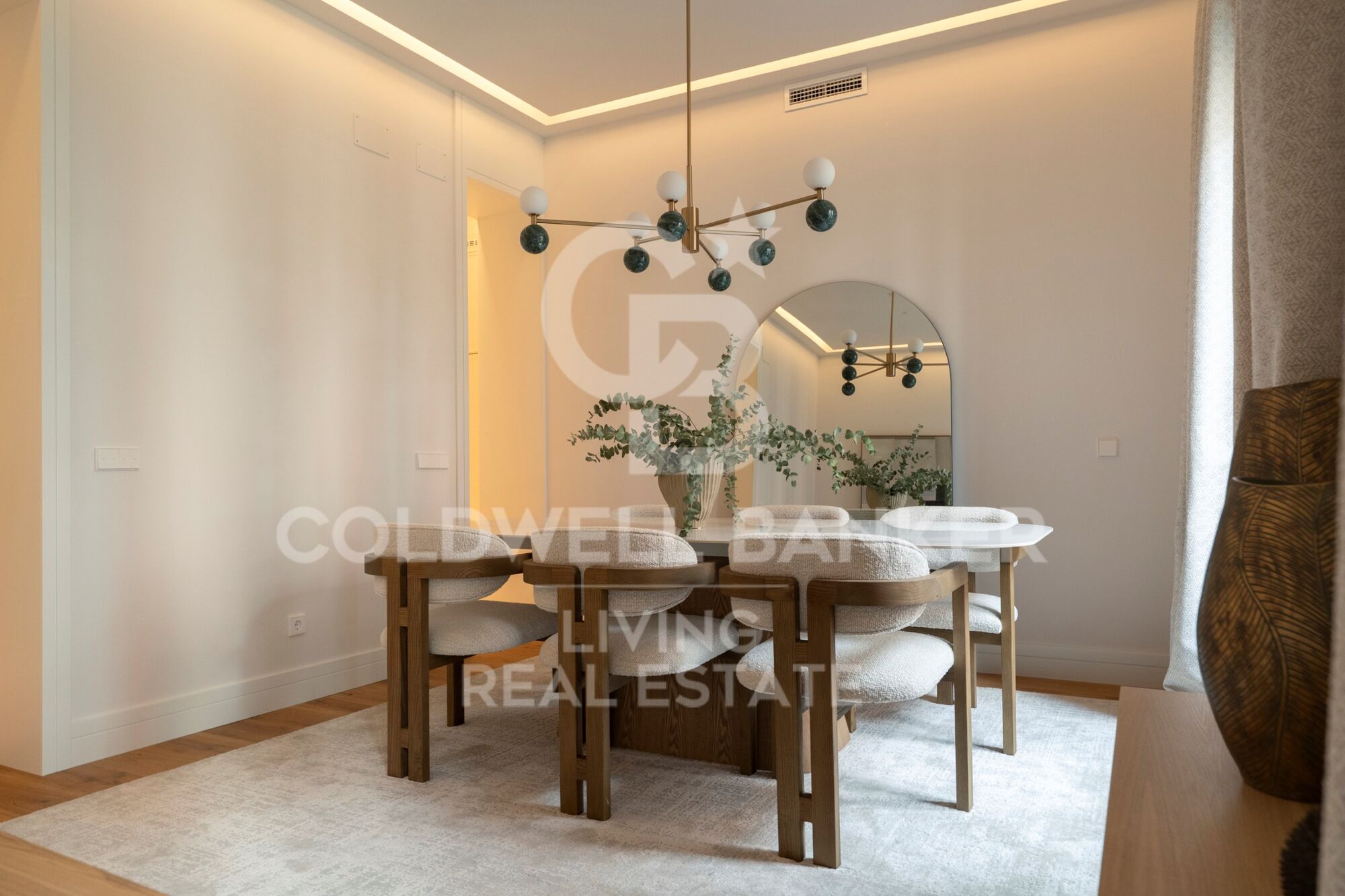 Flat 4 Bedrooms Sale Madrid