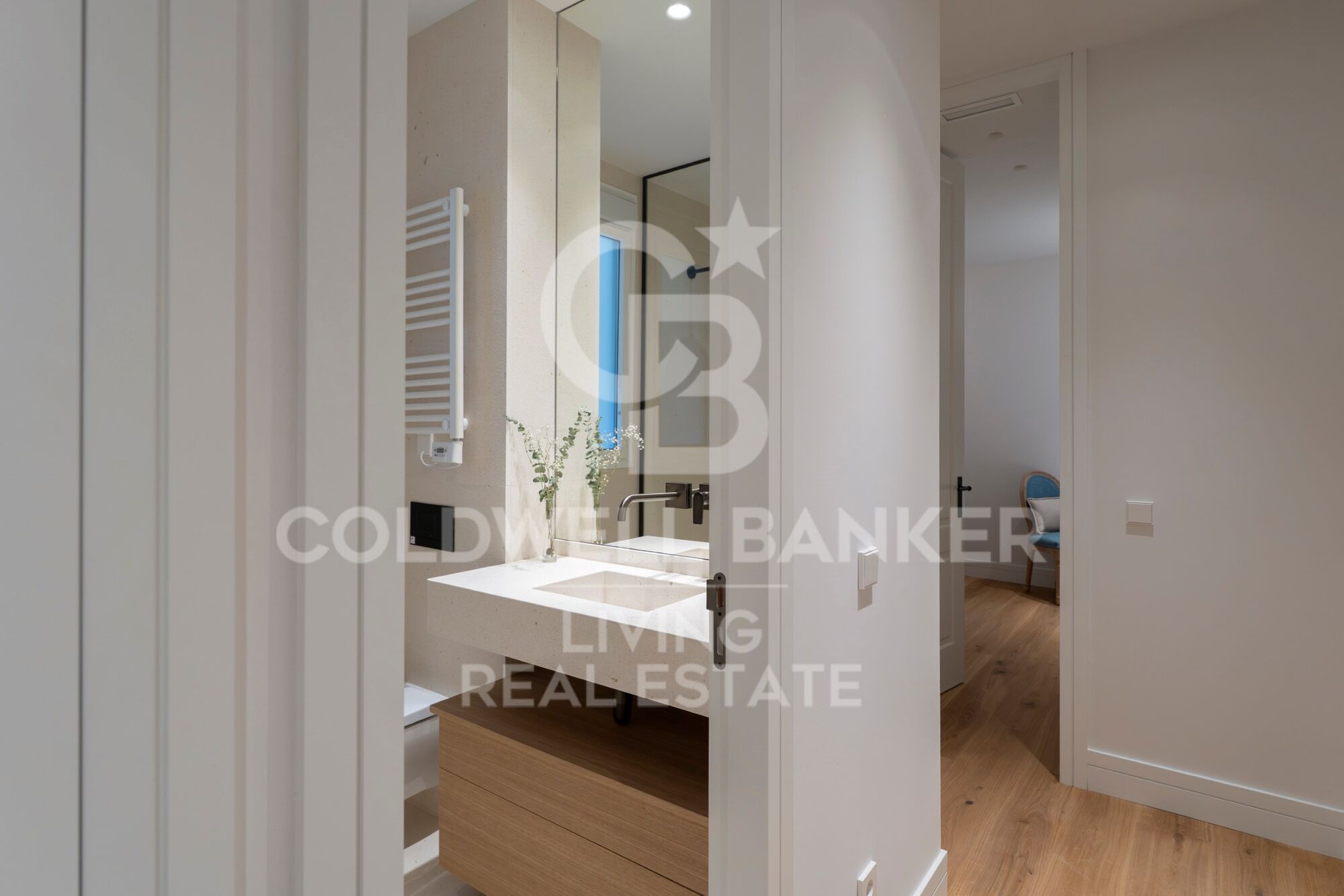 Flat 4 Bedrooms Sale Madrid