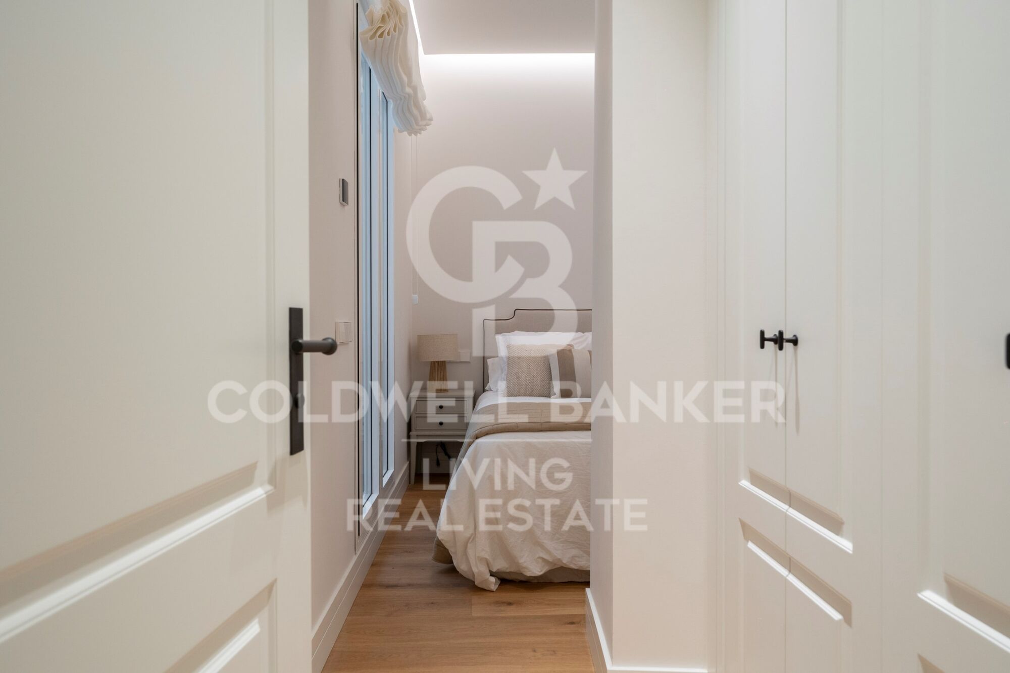 Flat 4 Bedrooms Sale Madrid