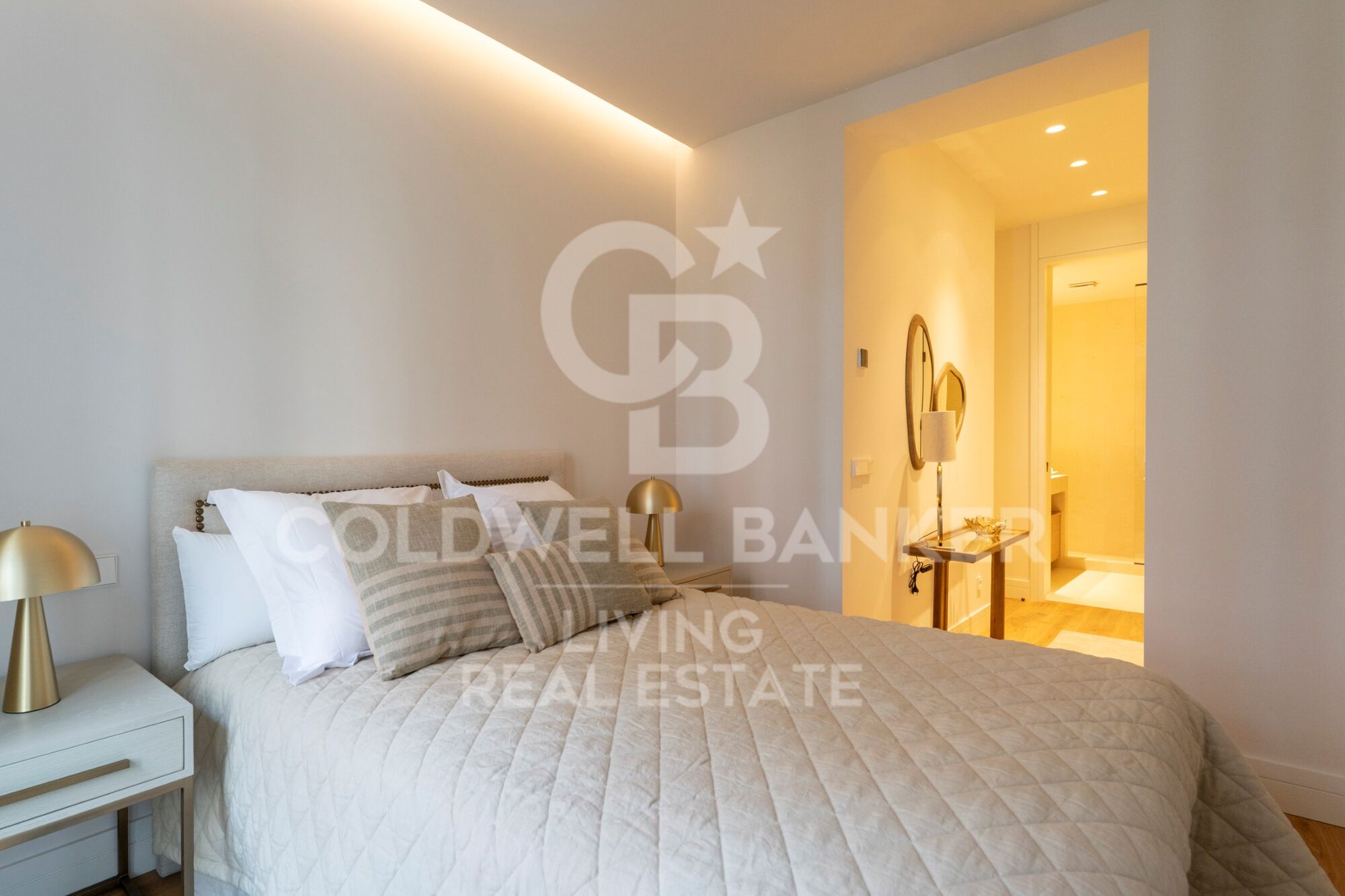 Flat 4 Bedrooms Sale Madrid