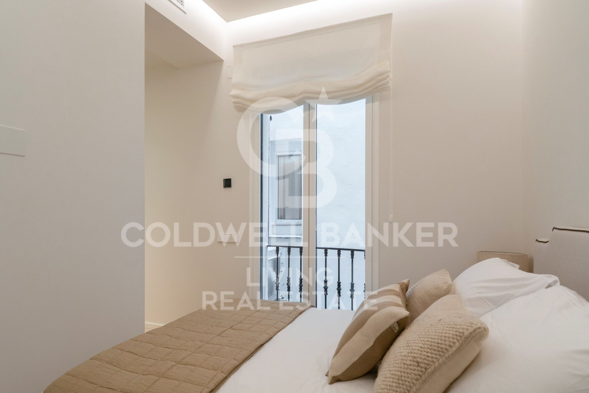 Flat 4 Bedrooms Sale Madrid