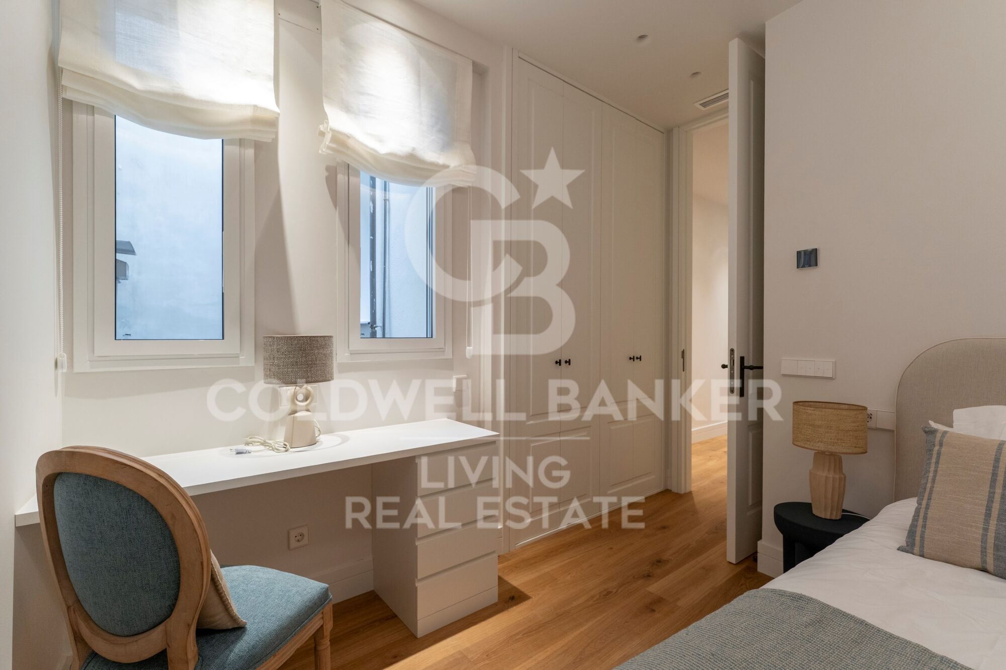 Flat 4 Bedrooms Sale Madrid