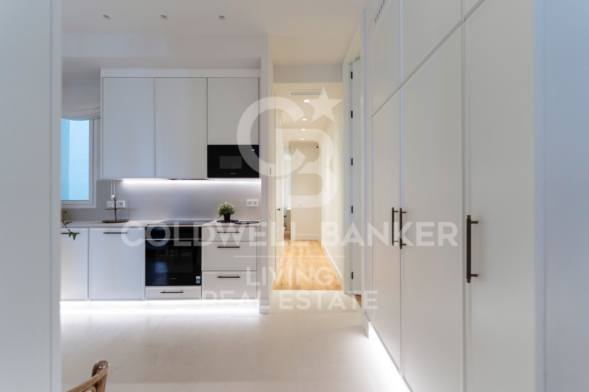 Flat 4 Bedrooms Sale Madrid