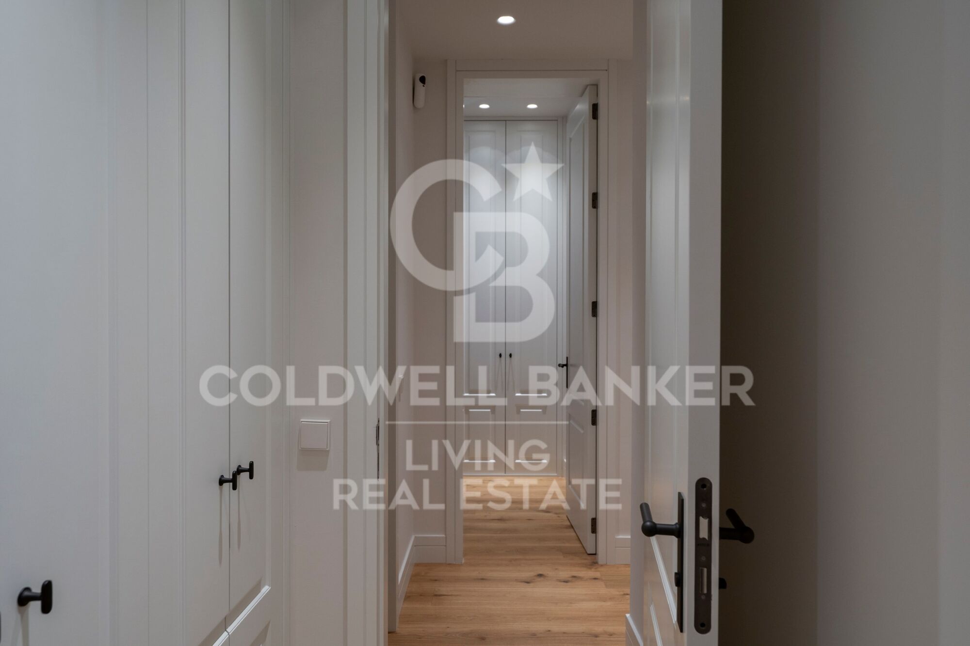 Flat 4 Bedrooms Sale Madrid