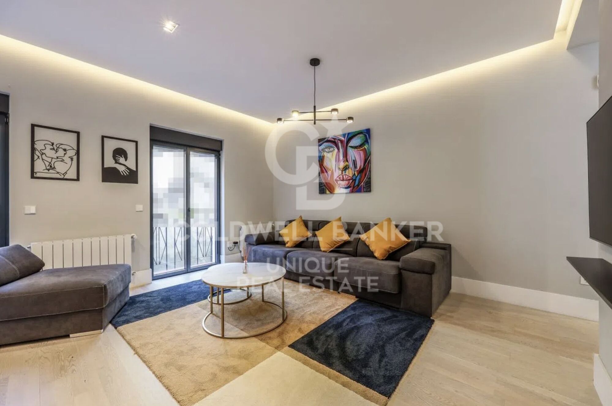 Renovated exterior flat in Palacio, Madrid