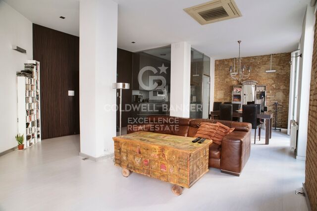 Zeitgenössische Wohnung zum Einzug in die Ciscar-Straße, L'Eixample