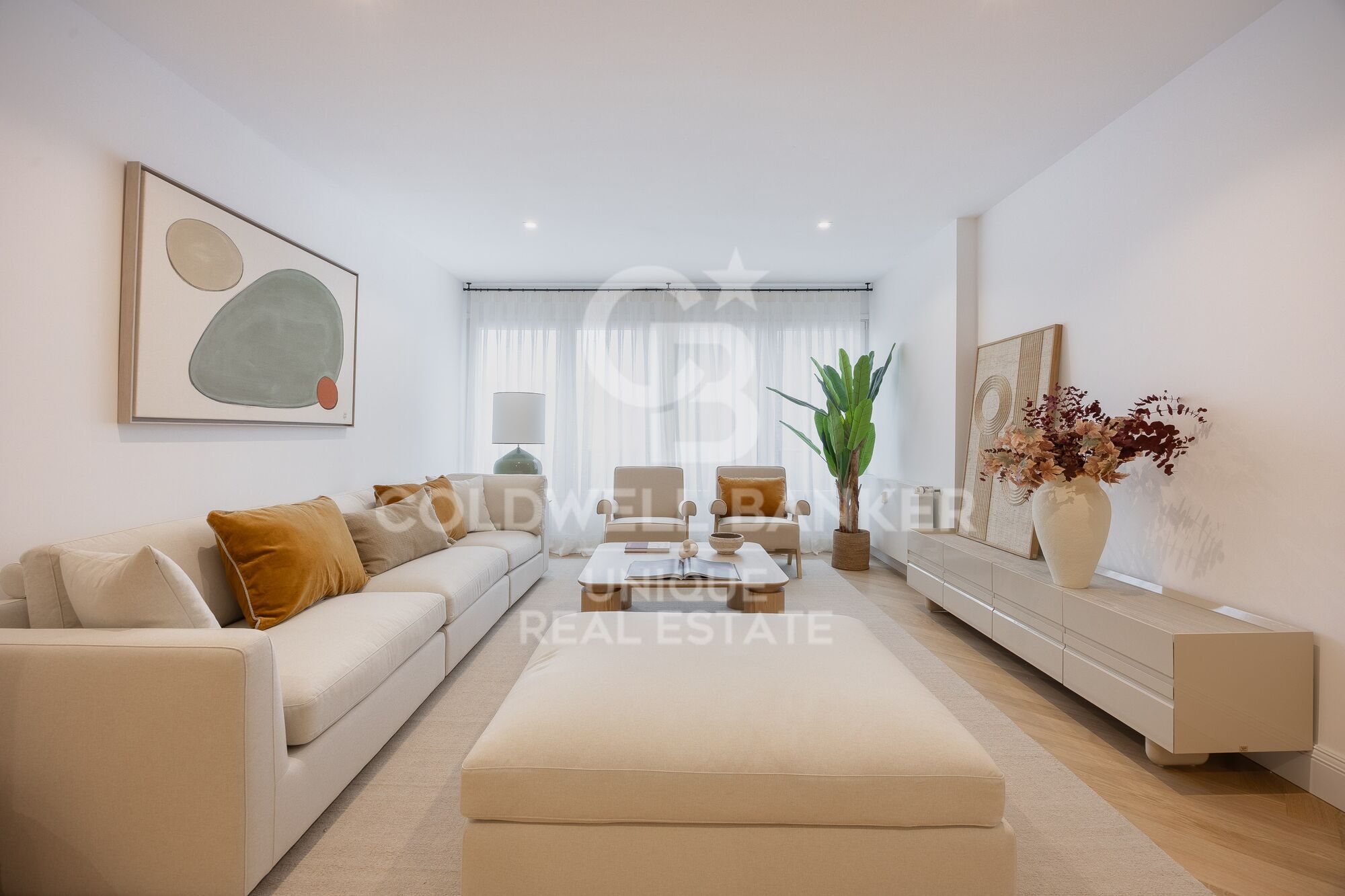 Renovated exterior apartment in Recoletos, Madrid