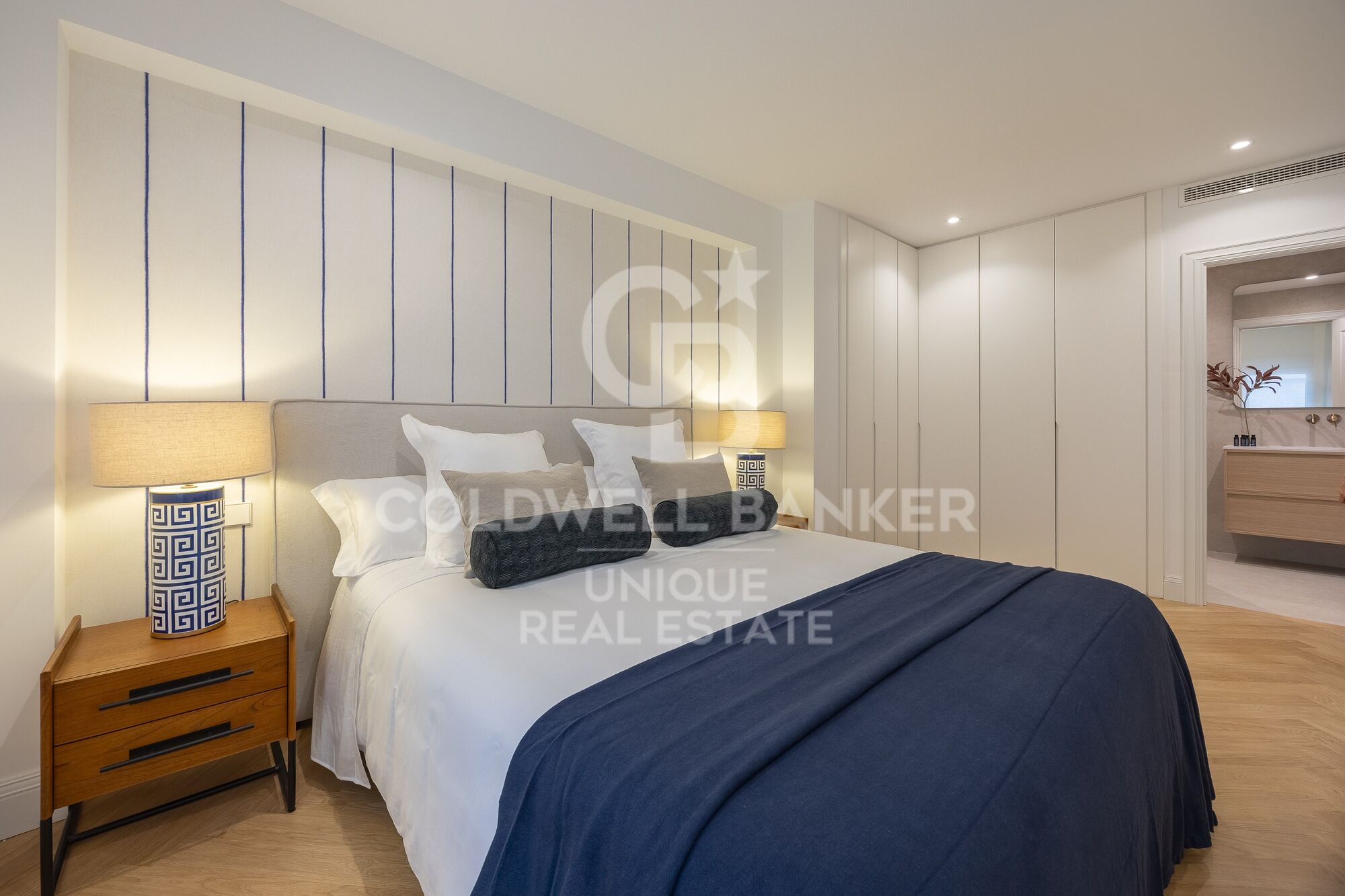 Renovated exterior apartment in Recoletos, Madrid