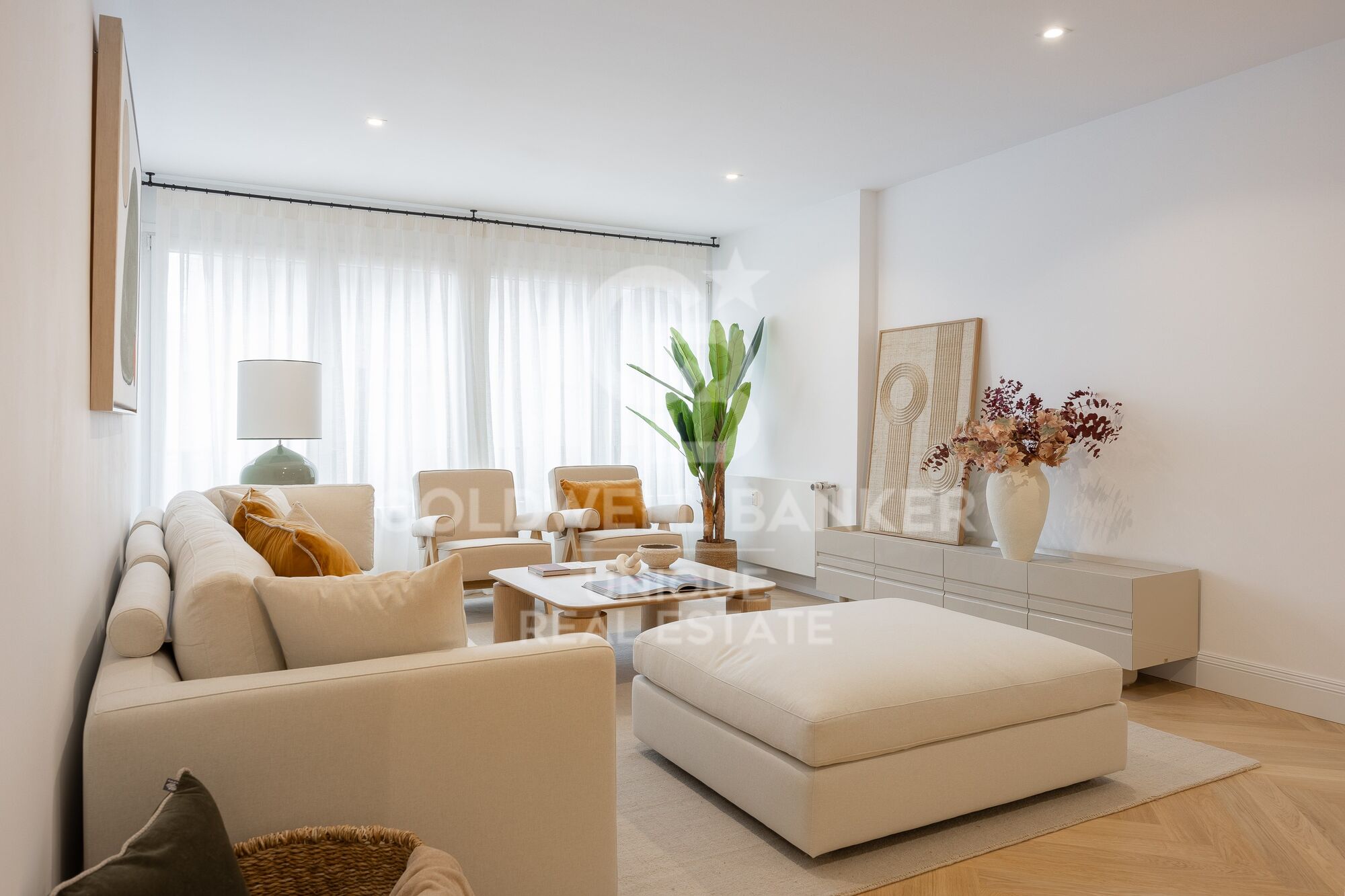 Renovated exterior apartment in Recoletos, Madrid