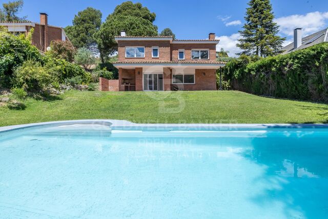 Encantadora casa recién reformada. Oportunidad!!