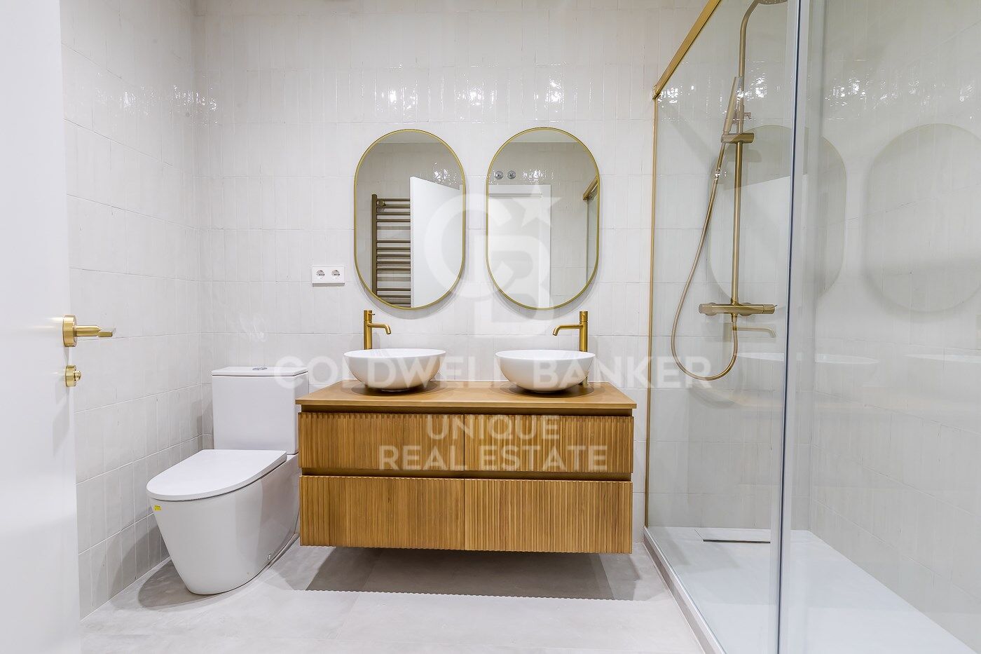 Renovated exterior apartment in Castellana, Madrid