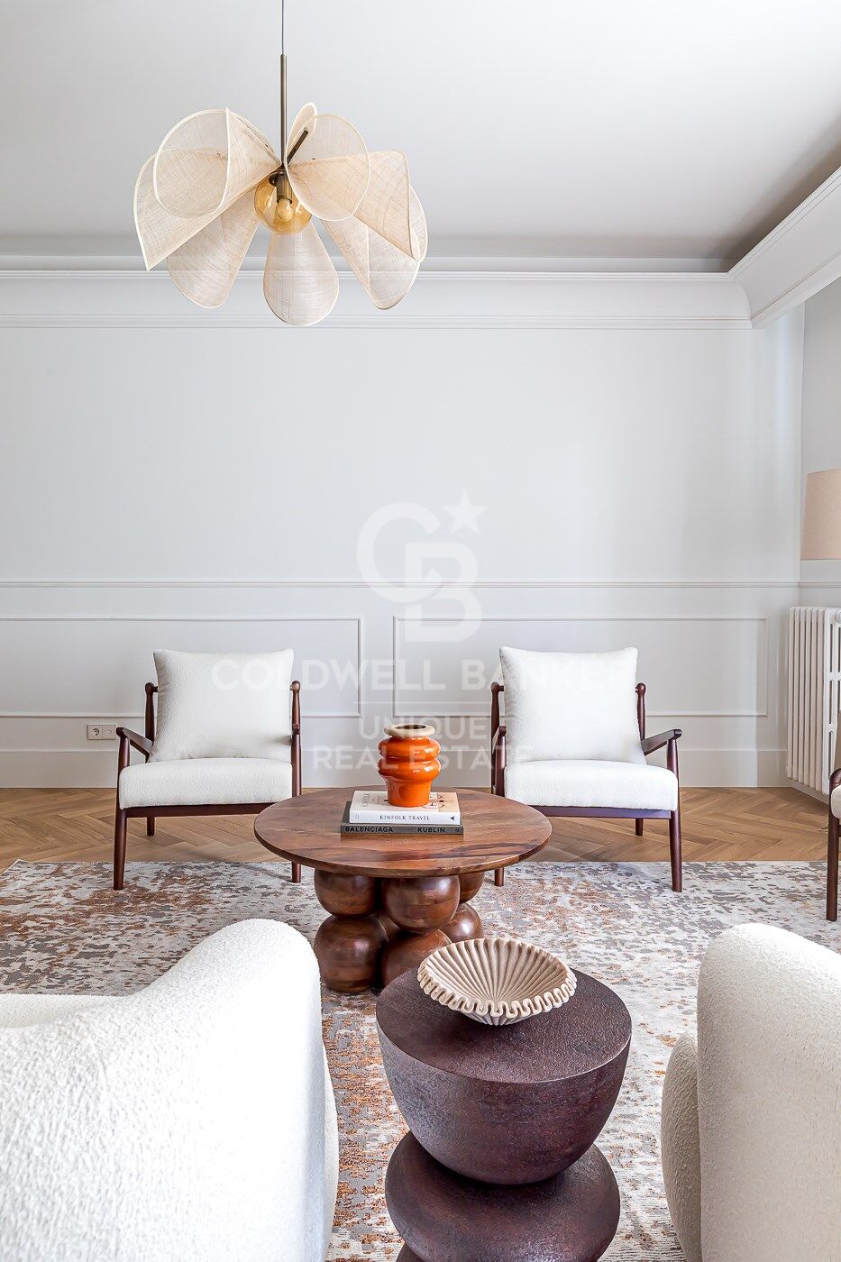 Renovated exterior apartment in Castellana, Madrid