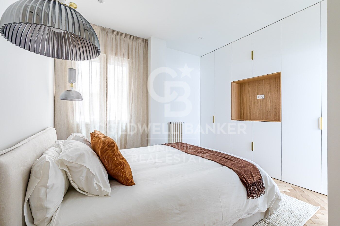 Renovated exterior apartment in Castellana, Madrid