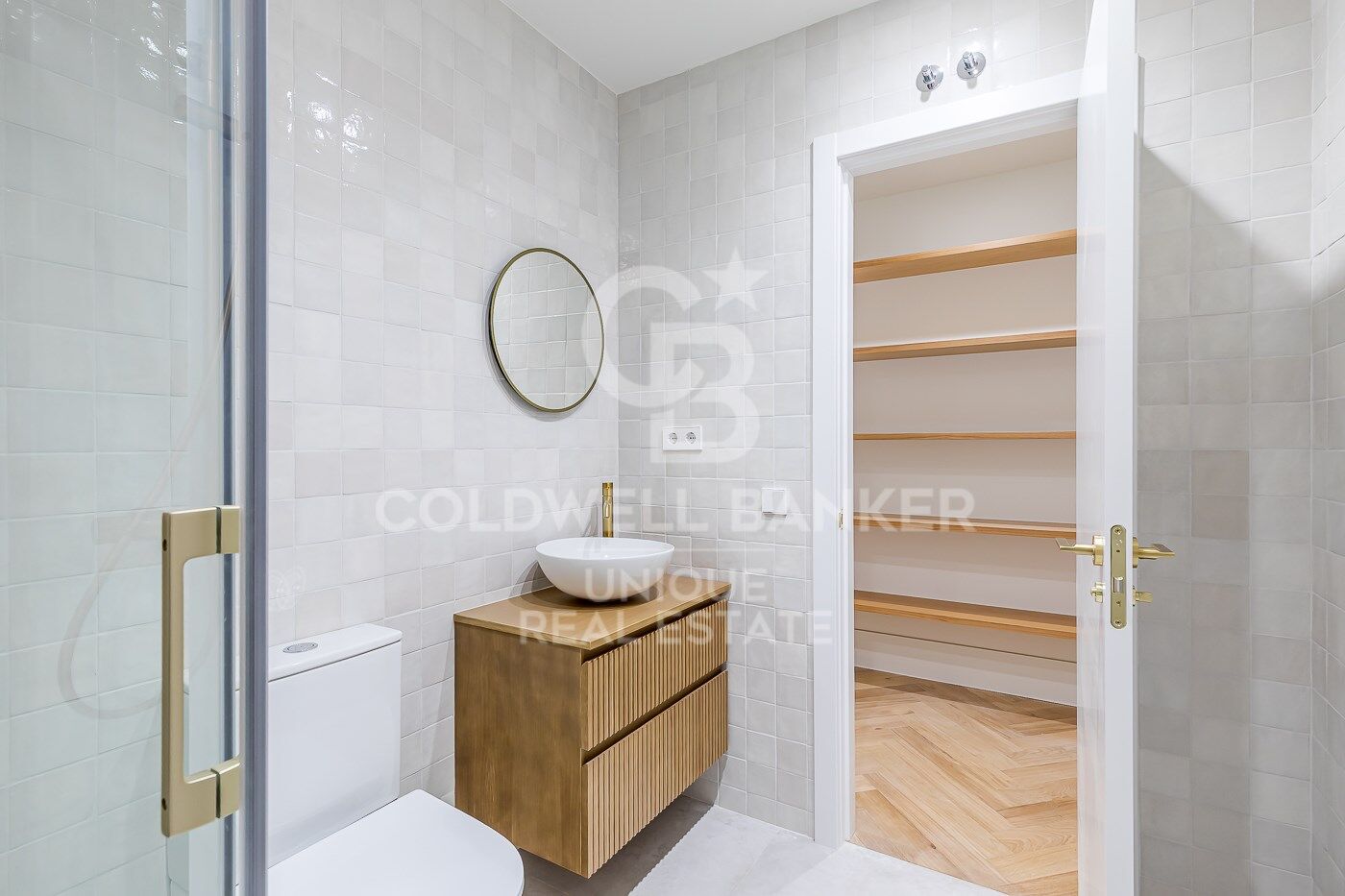 Renovated exterior apartment in Castellana, Madrid