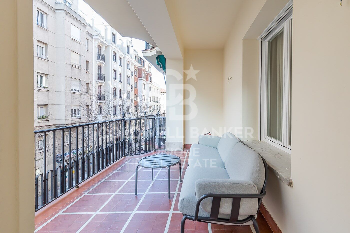 Renovated exterior apartment in Castellana, Madrid