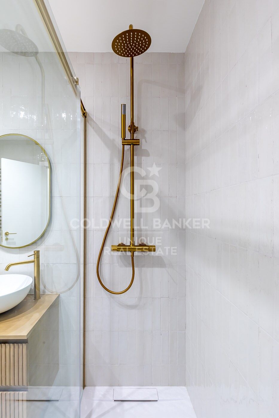 Renovated exterior apartment in Castellana, Madrid