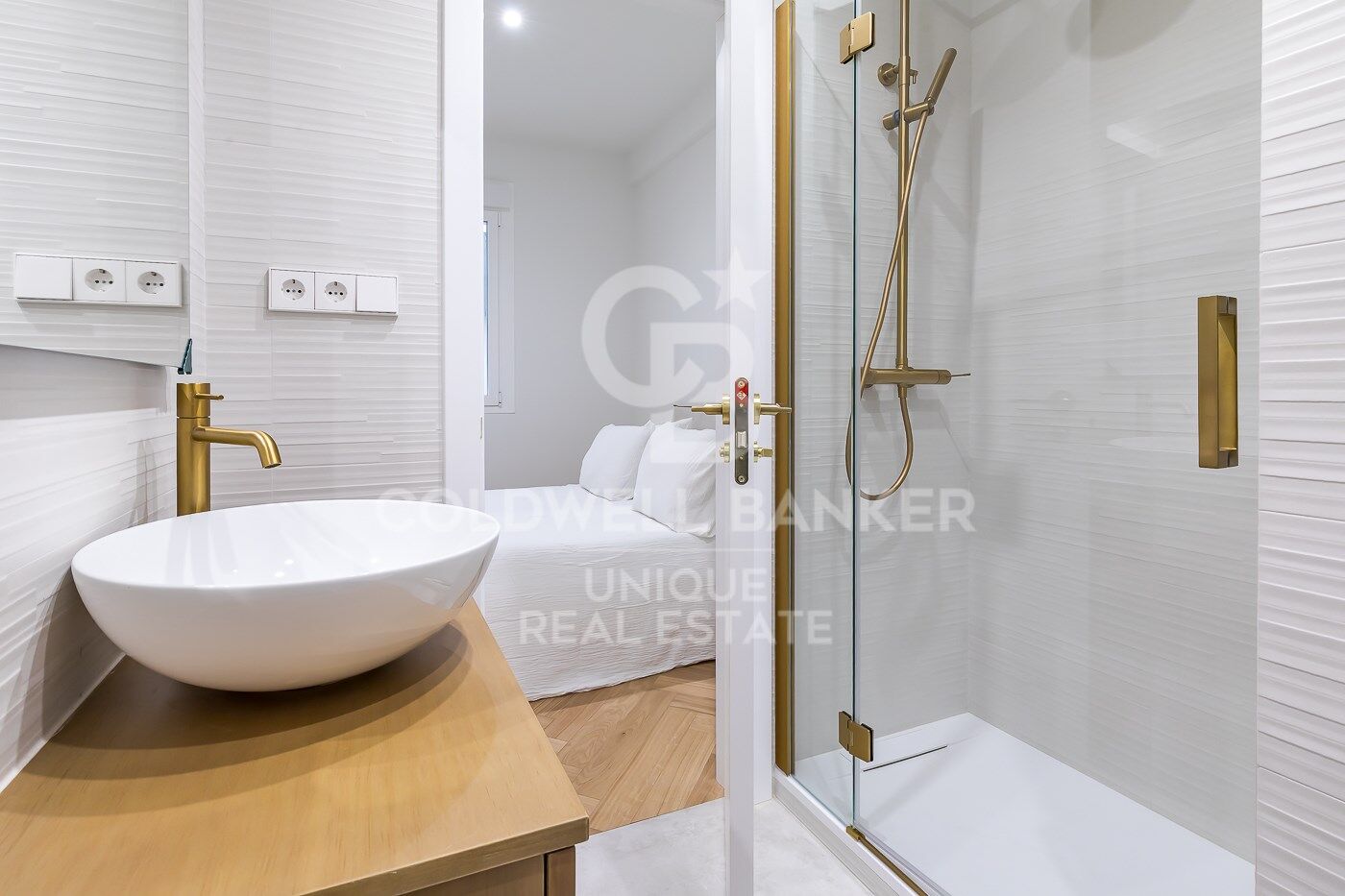 Renovated exterior apartment in Castellana, Madrid
