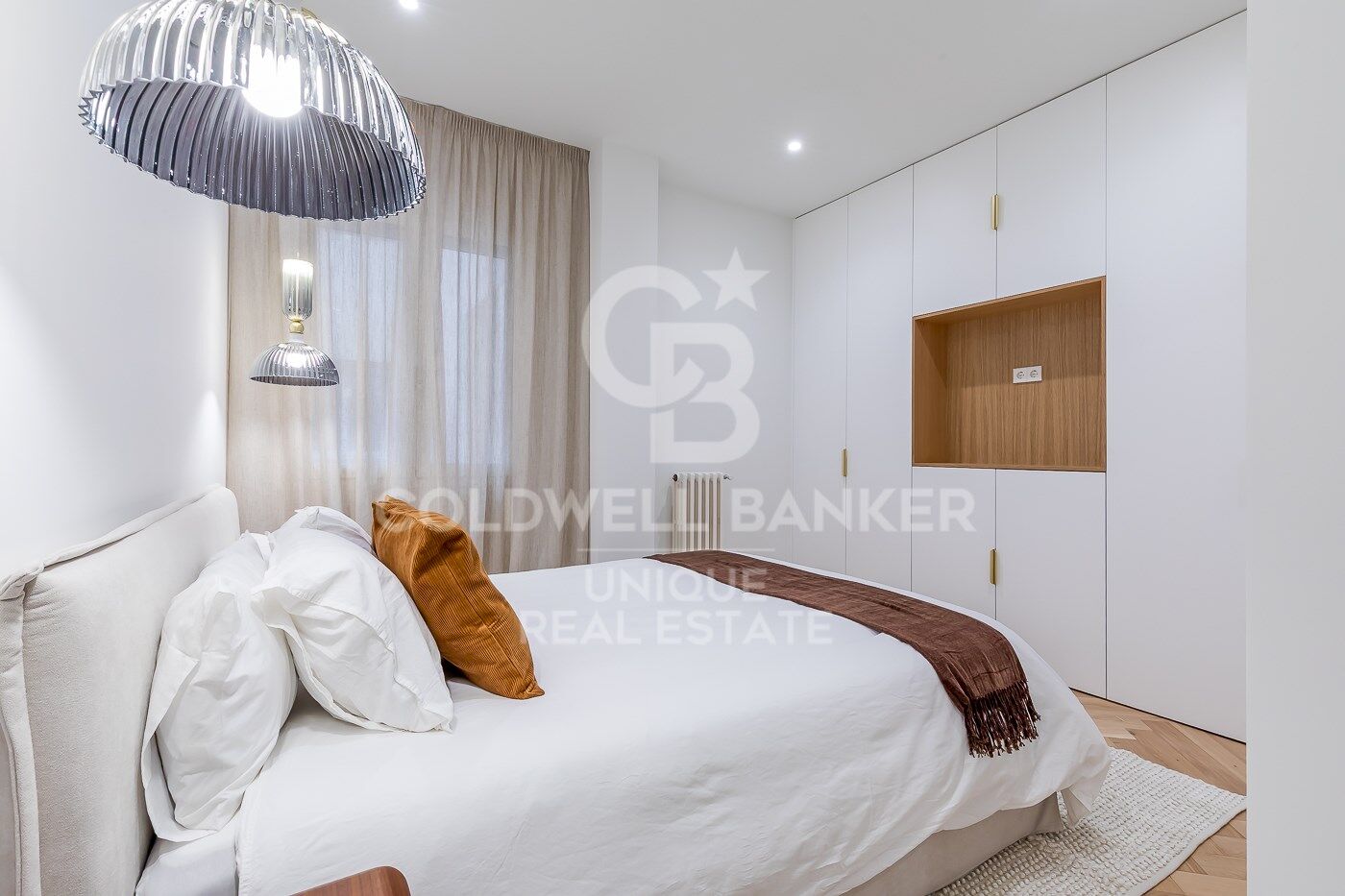 Renovated exterior apartment in Castellana, Madrid