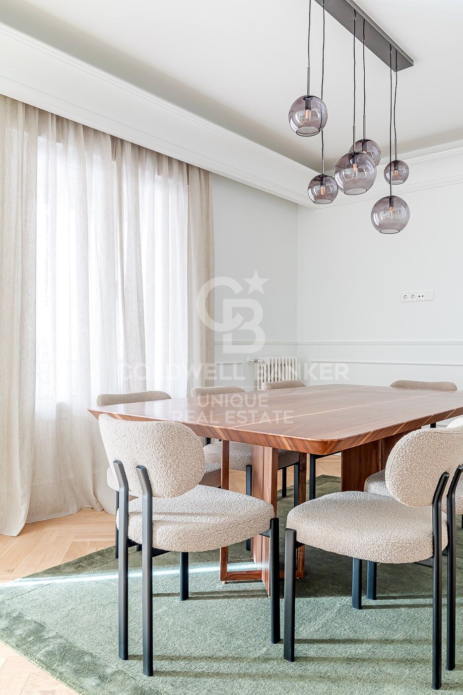 Renovated exterior apartment in Castellana, Madrid