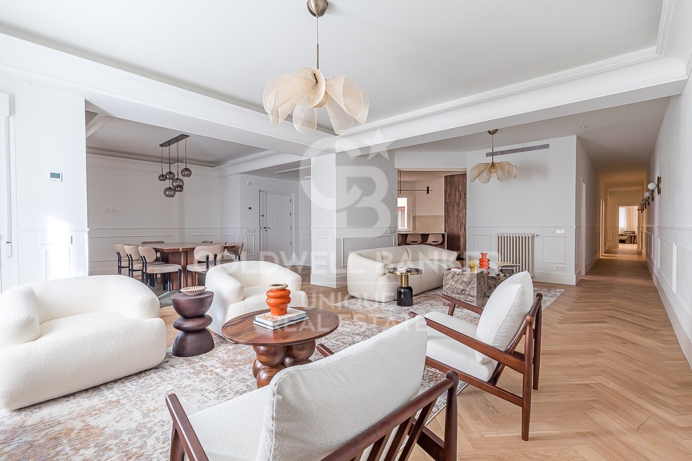 Renovated exterior apartment in Castellana, Madrid