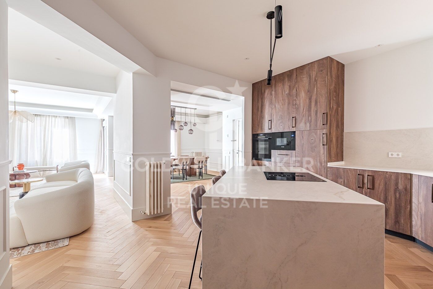 Renovated exterior apartment in Castellana, Madrid