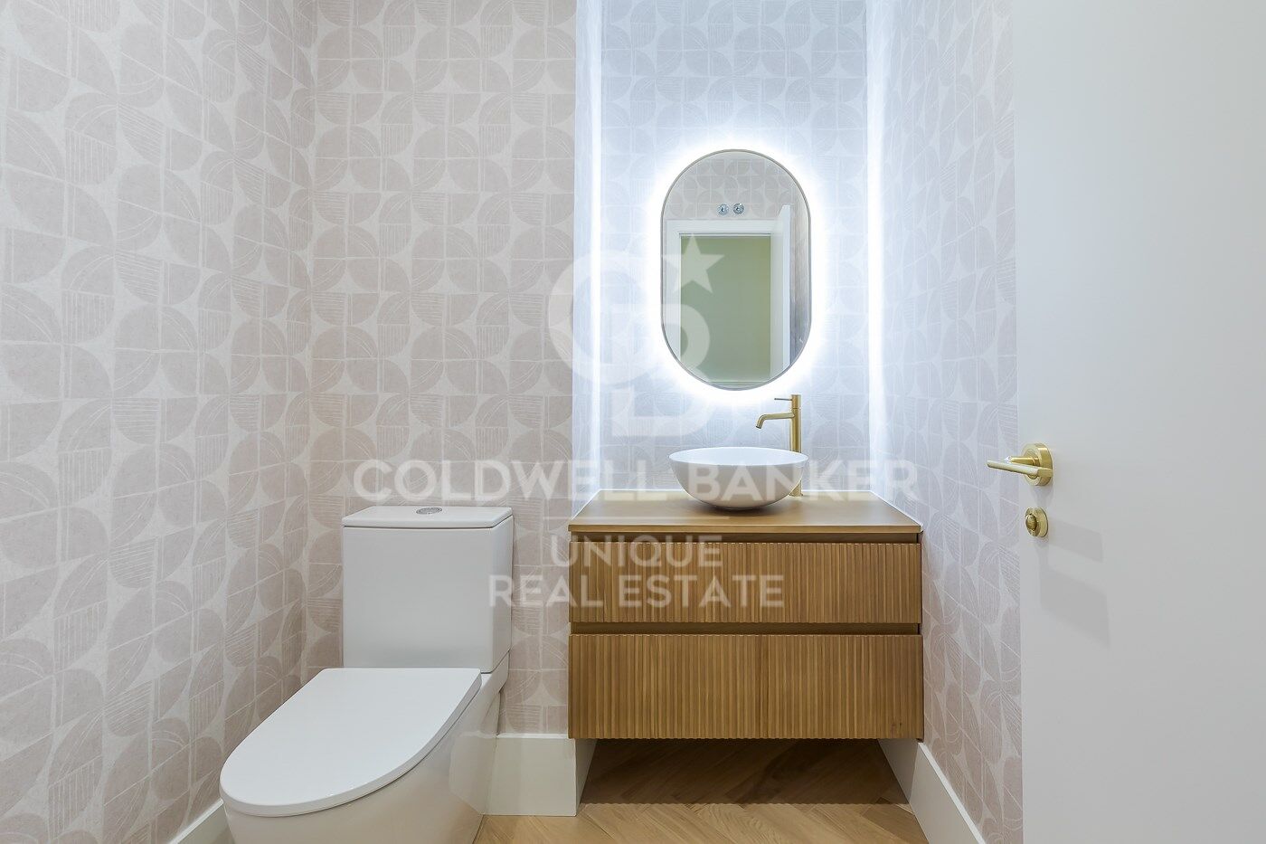 Renovated exterior apartment in Castellana, Madrid