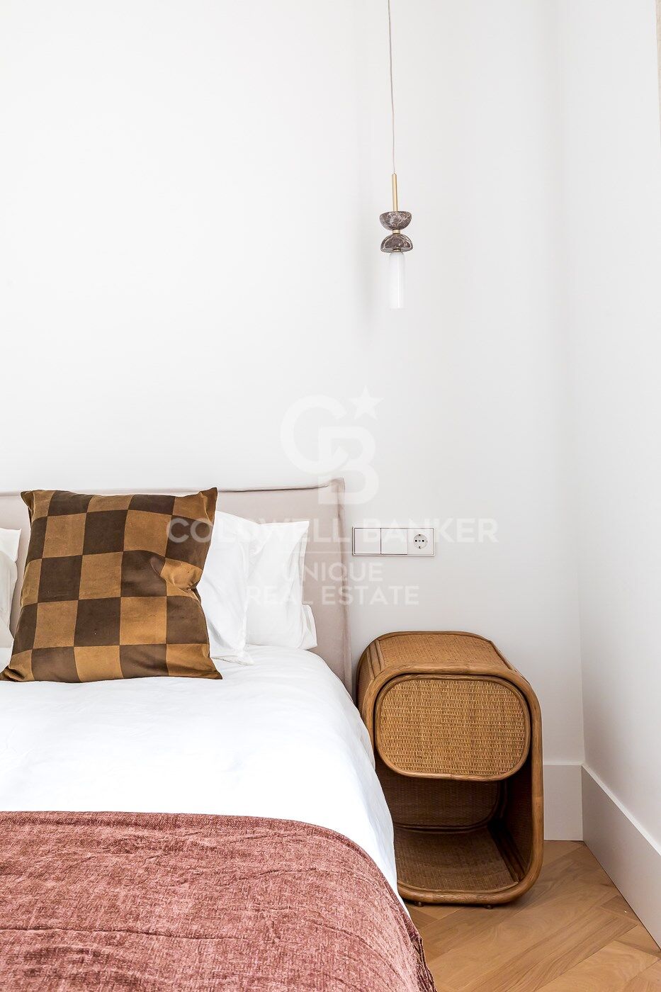 Renovated exterior apartment in Castellana, Madrid