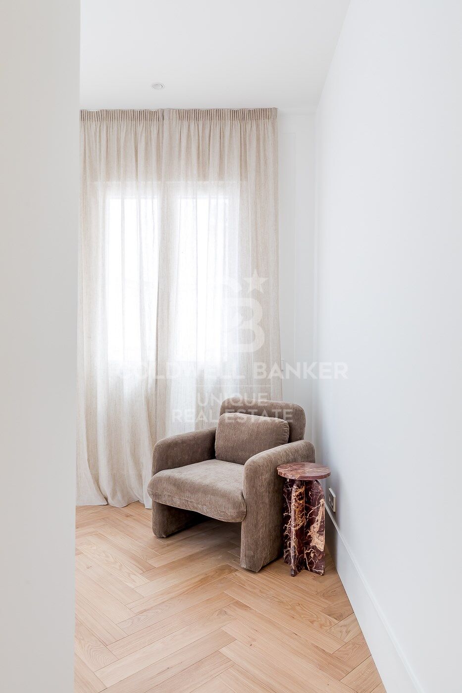 Renovated exterior apartment in Castellana, Madrid