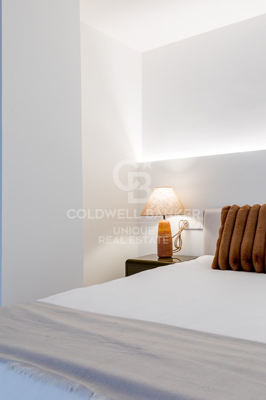 Renovated exterior apartment in Castellana, Madrid