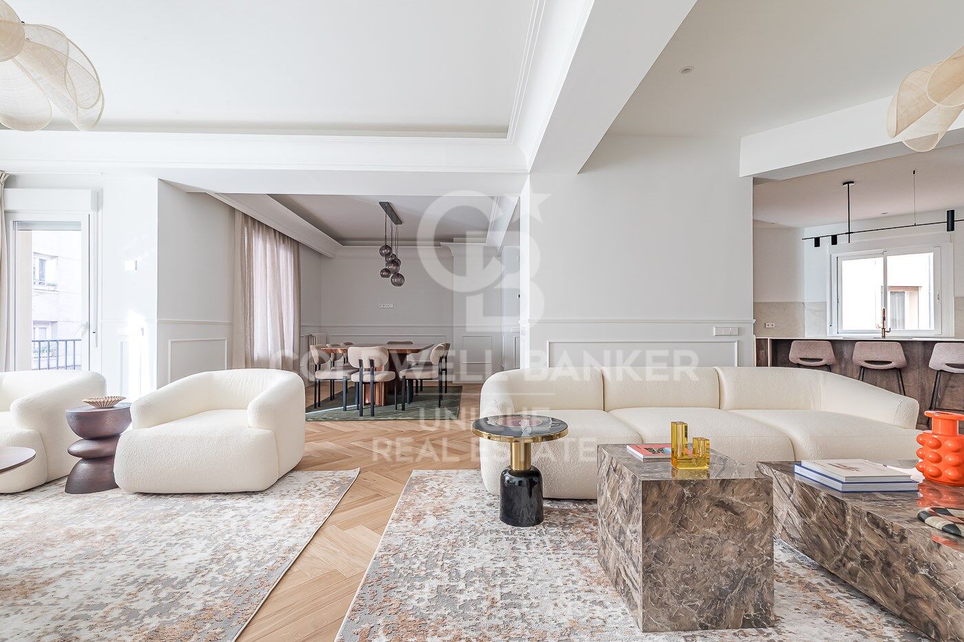 Renovated exterior apartment in Castellana, Madrid