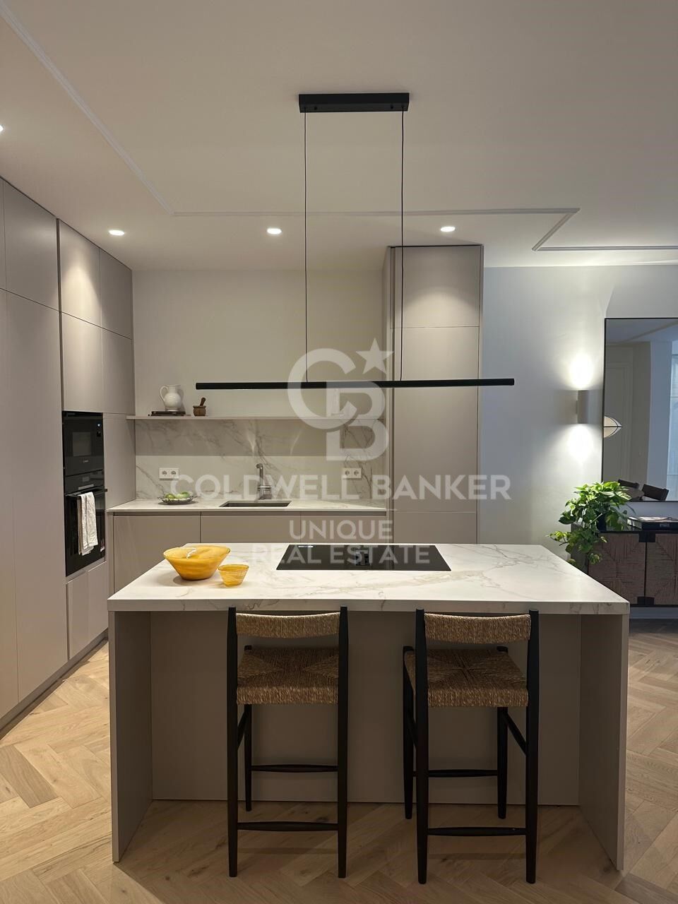 Renovated exterior flat in Justicia, Madrid