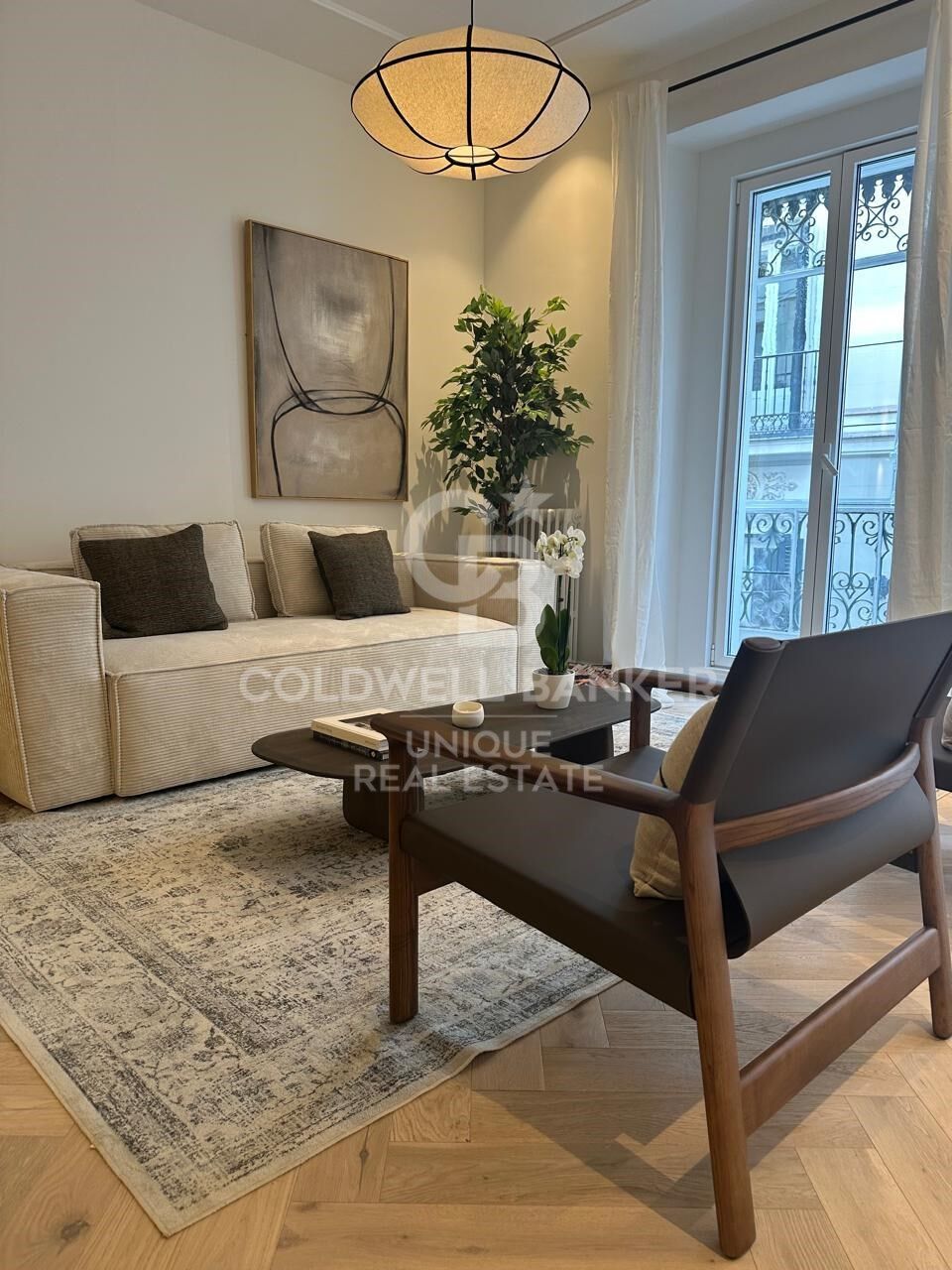 Renovated exterior flat in Justicia, Madrid