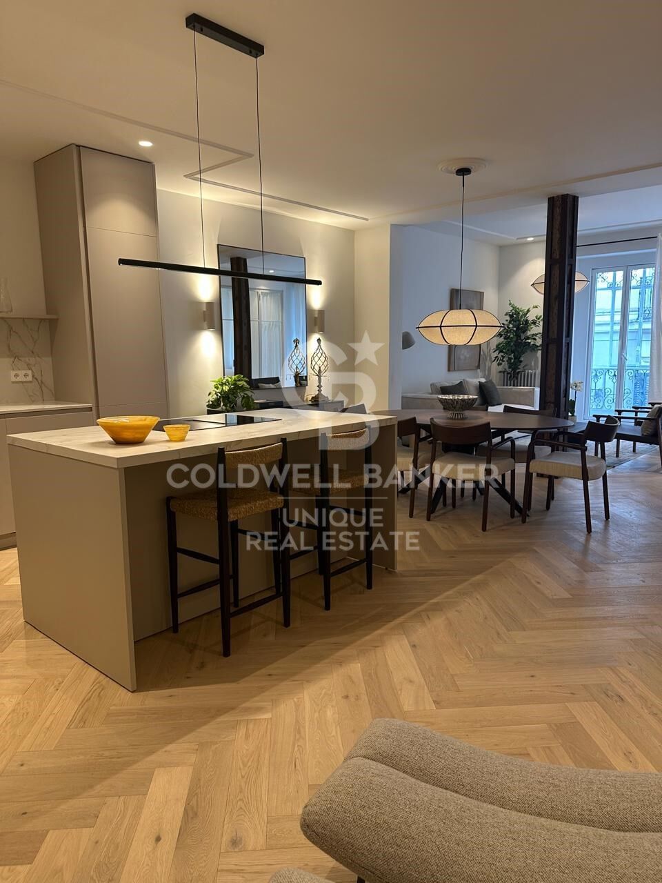 Renovated exterior flat in Justicia, Madrid