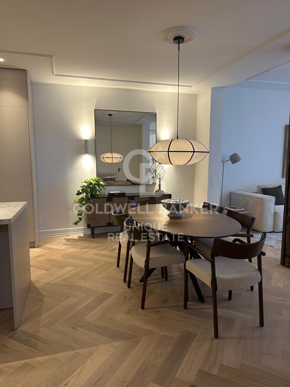Renovated exterior flat in Justicia, Madrid