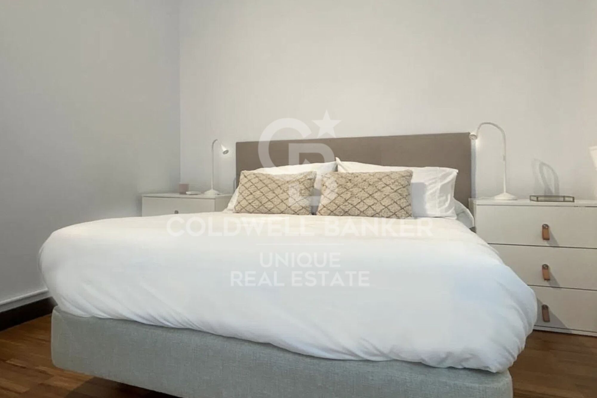 Renovated exterior apartment in the center of Madrid