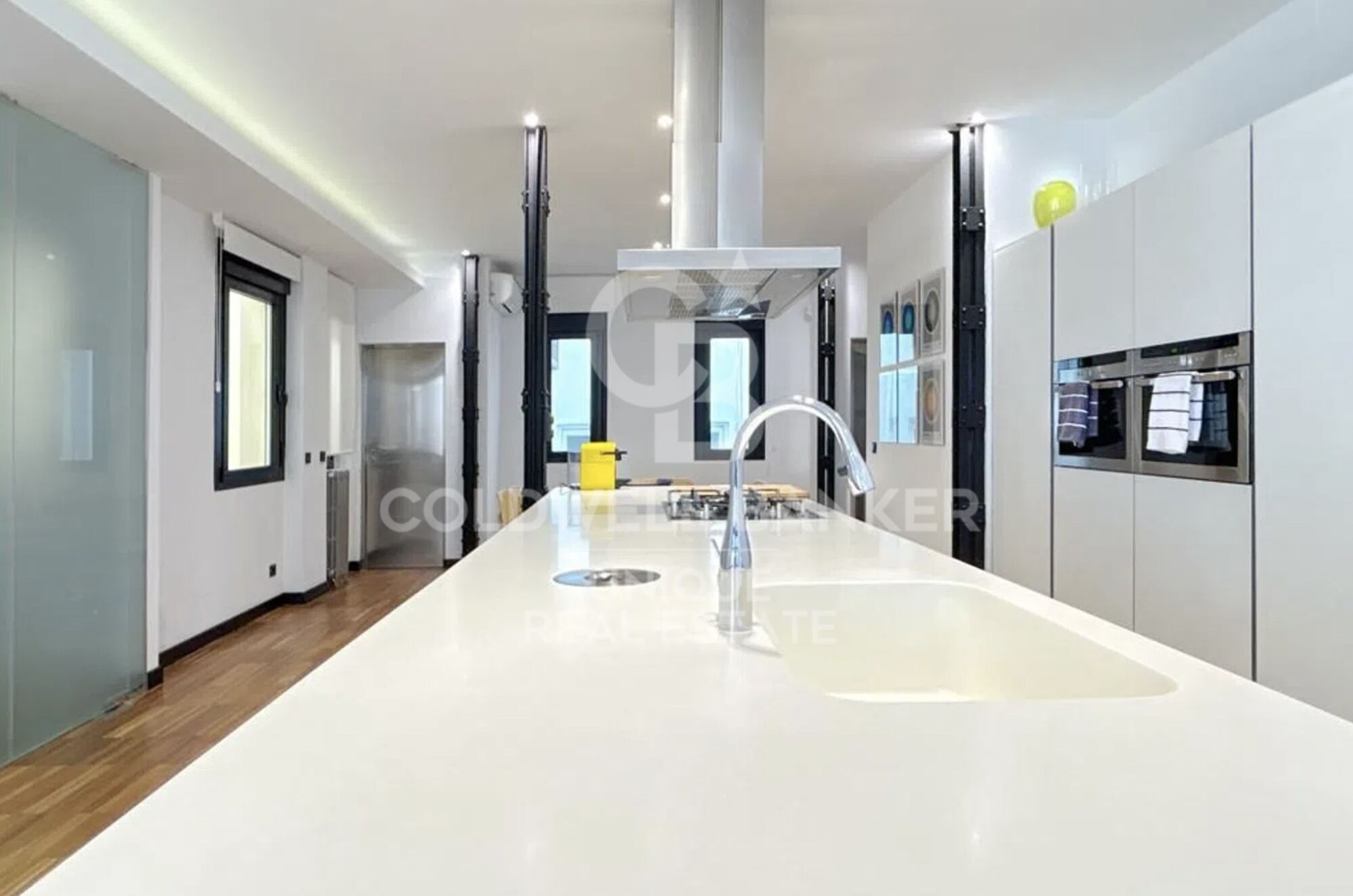 Renovated exterior apartment in the center of Madrid