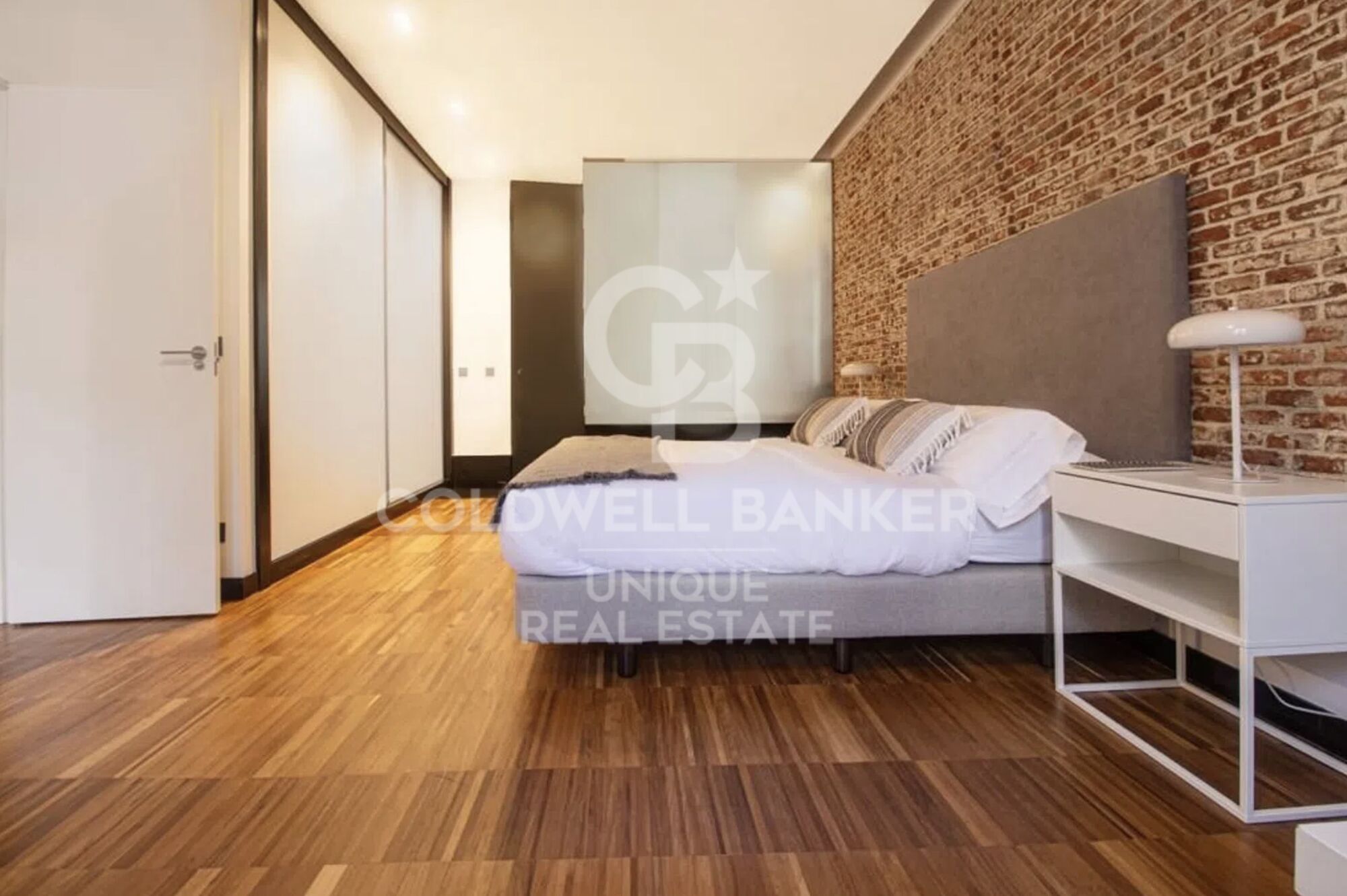 Renovated exterior apartment in the center of Madrid